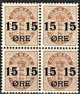 FRIMÆRKER DANMARK | 1904 - AFA 41 - 15/24 øre brun provisorier i 4-blok - Ubrugt (med 3 stk. postfriske)