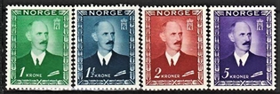 FRIMÆRKER NORGE | 1946 - AFA 329-32 - Kong Haakon VII - 1-5 kr. i komplet sæt - Postfrisk