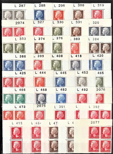 FRIMÆRKER DANMARK | 1975-81 - AFA 586 mv. - Dronning Margrethe - Lot med 41 stk. 4-blokke alle med forskellige marginalnummre - Postfrisk